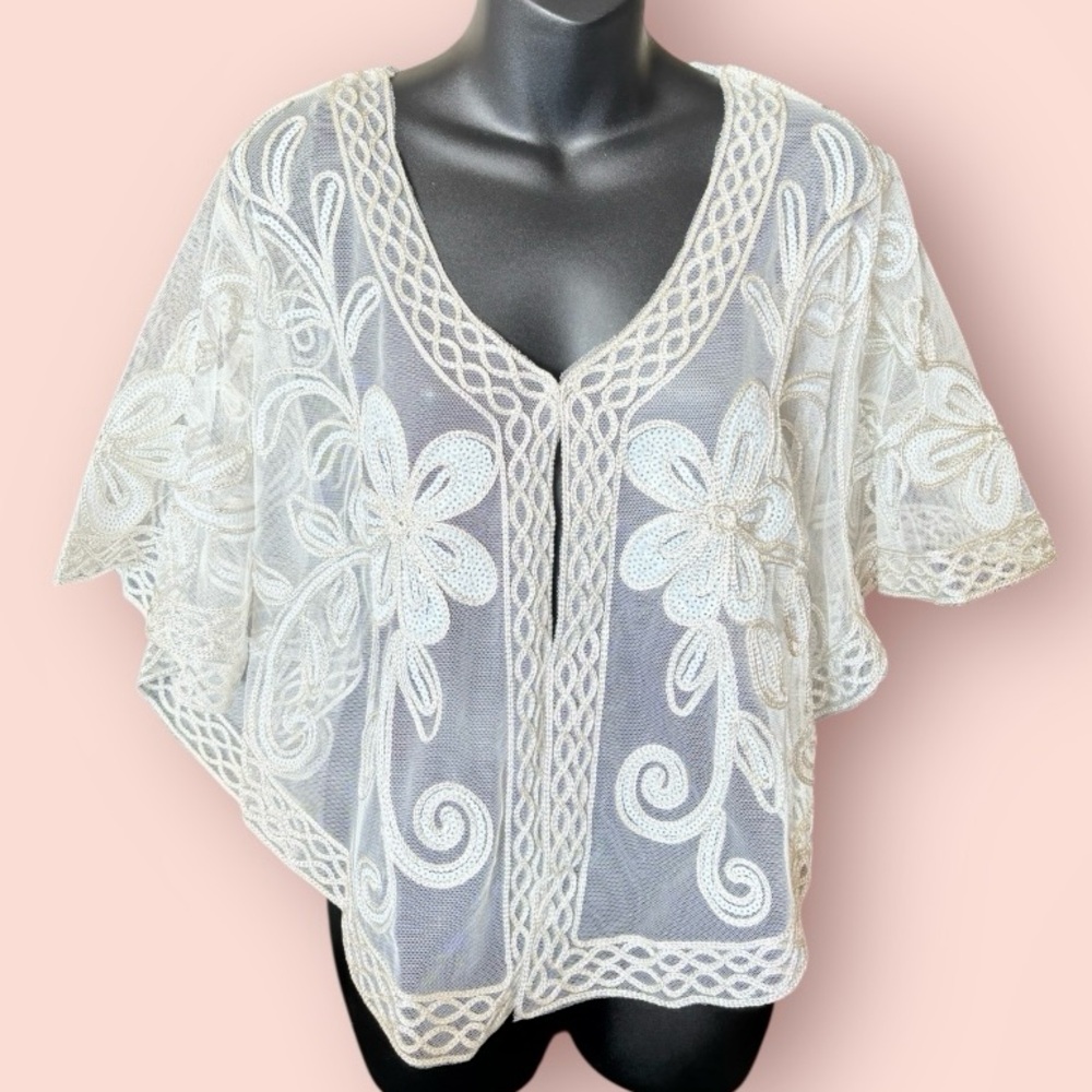 NWT Glamour  Sequins Embroidery Mesh Capelet. Ivory White. Size L.